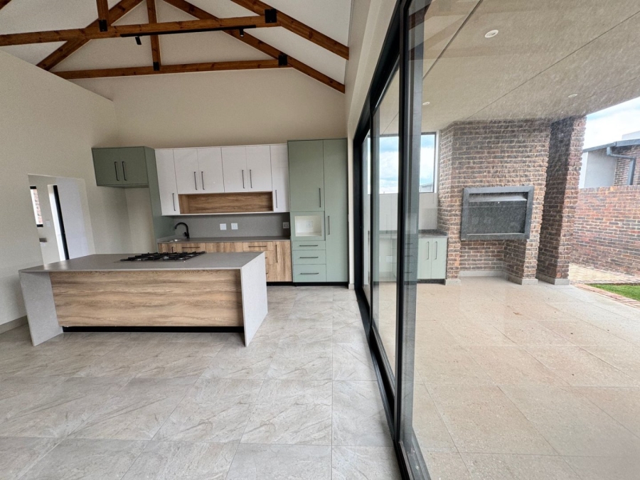 3 Bedroom Property for Sale in Helderzicht Eco Estate North West